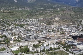 La Ville de Sion reste depuis plusieurs années la ville la plus peuplée du canton du Valais (image d'illlustration). KEYSTONE/ANTHONY ANEX